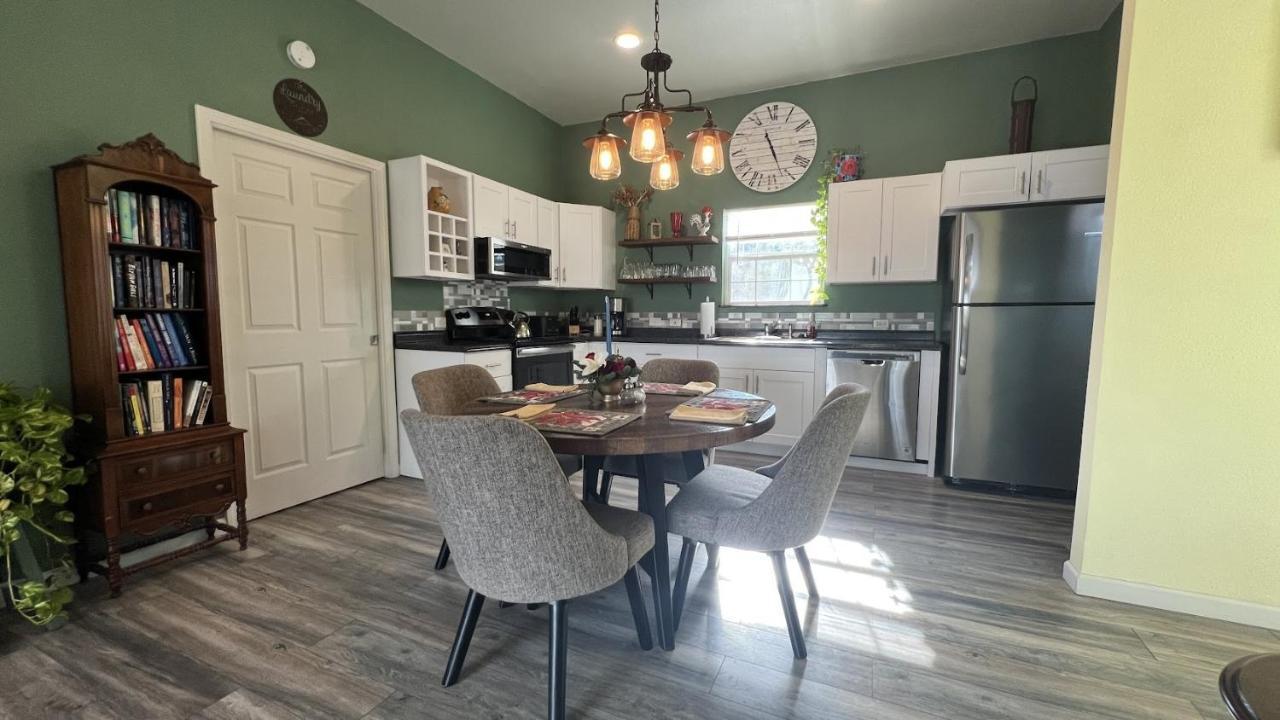Hill Country Highland'S Bluebonnet Cottage 마블폴스 외부 사진