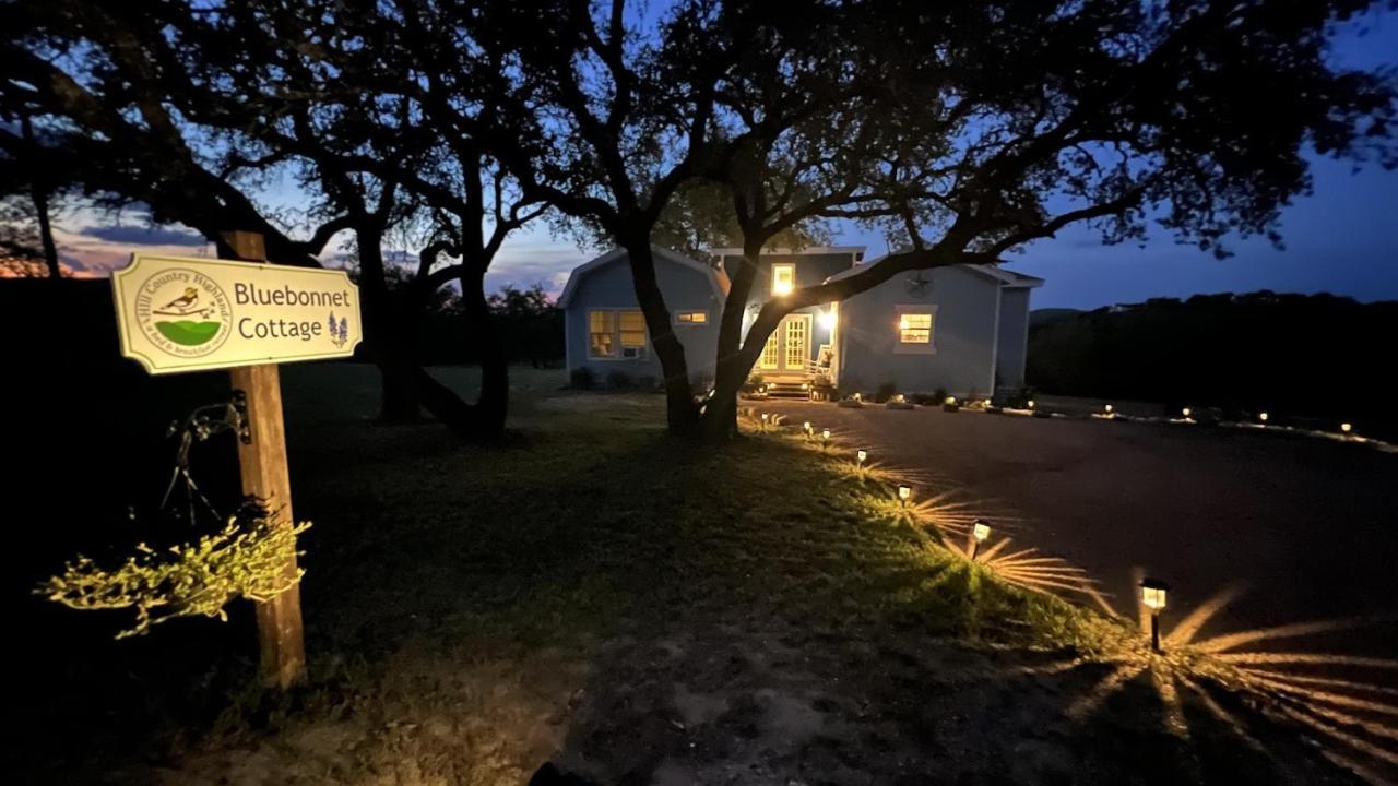 Hill Country Highland'S Bluebonnet Cottage 마블폴스 외부 사진
