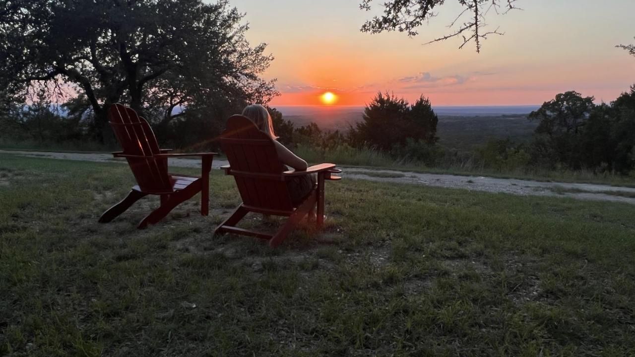 Hill Country Highland'S Bluebonnet Cottage 마블폴스 외부 사진