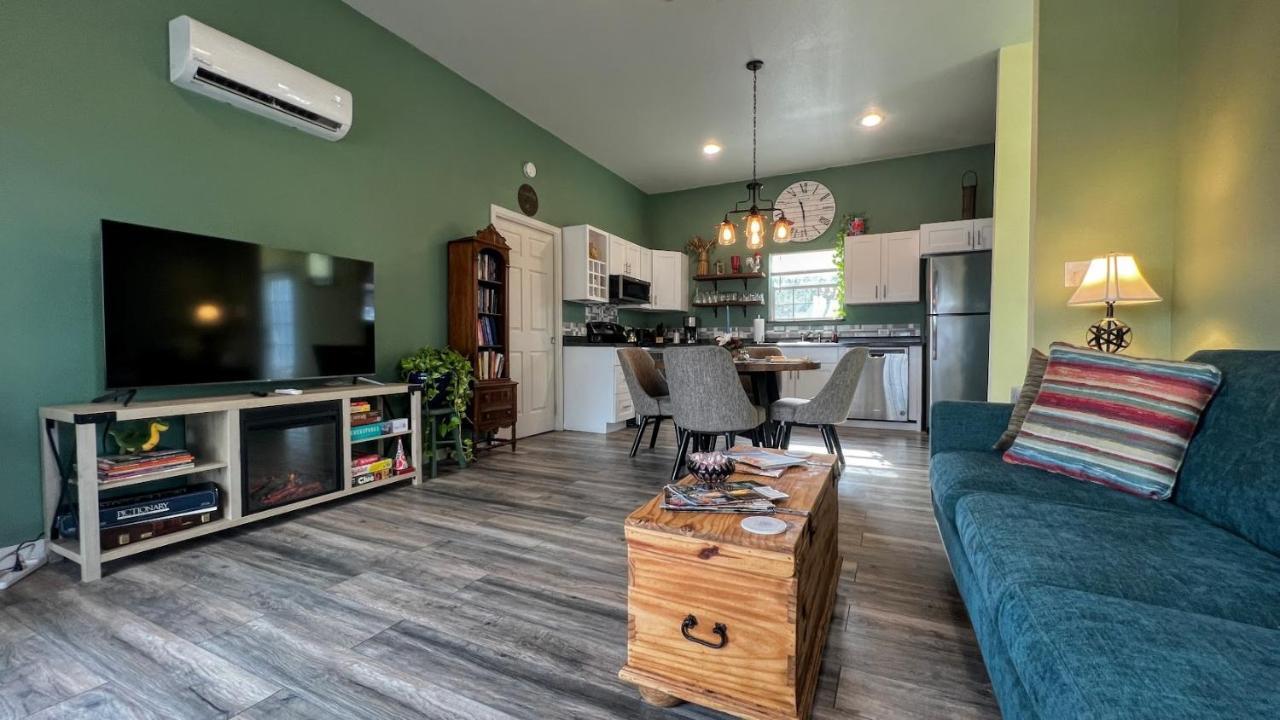 Hill Country Highland'S Bluebonnet Cottage 마블폴스 외부 사진